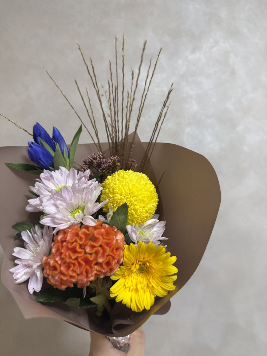 hungry_nag's tweet photo. 結婚半年記念日💍💐 https://t.co/5kNA3wxHb9