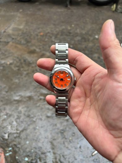 dbaytijdmeters's tweet photo. On today’s episode of Classic Vintage Watches, we have this Swatch vintage watch AG 2006.

37MM | Swiss | Quartz Movement 

Price: N700,000 https://t.co/rg04sAE3Y0