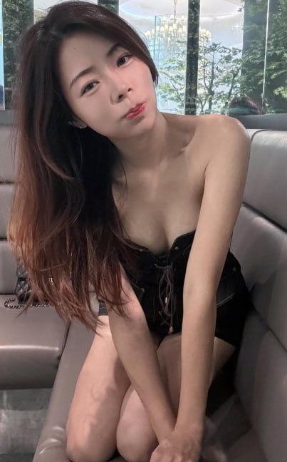 jamessch_6pok's tweet photo. 叫寶貝太渣
叫阿姨太老
叫親愛又太肉麻
好好想想應該要叫我什麼 https://t.co/VrOSoq7zGT
