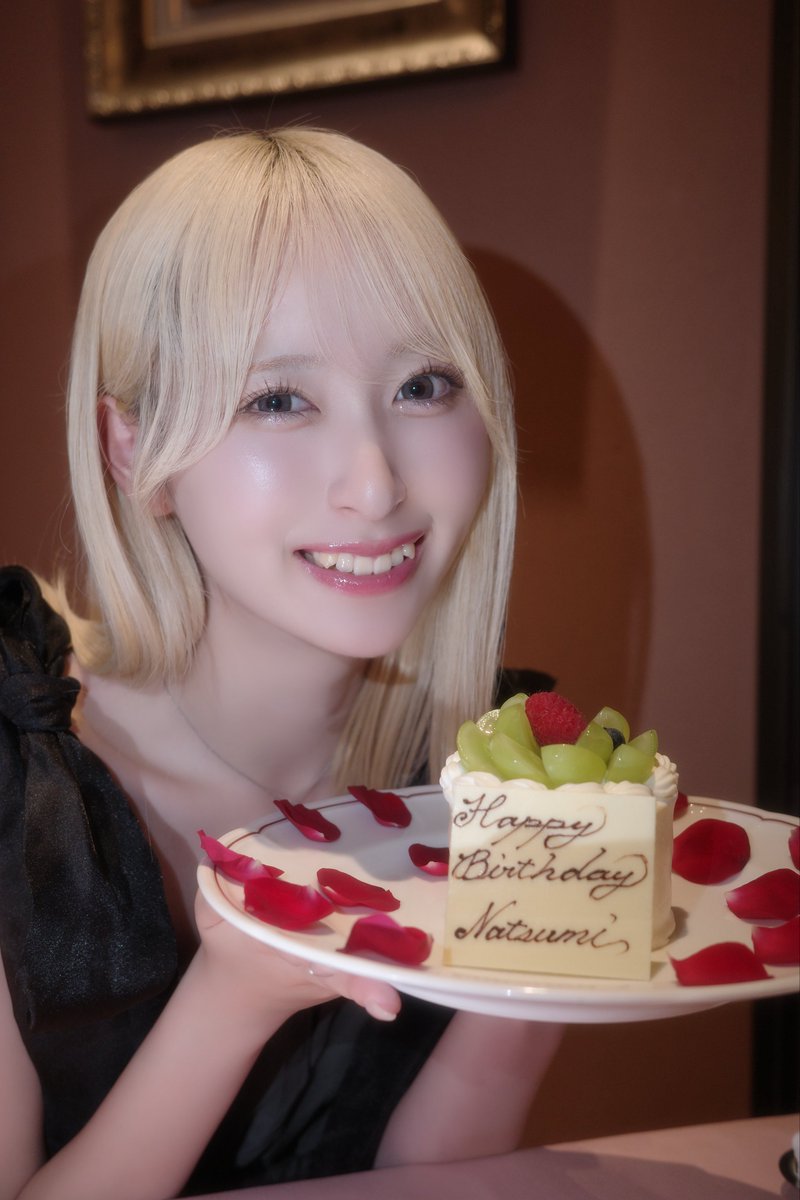 kawanagonatsumi's tweet photo. *.𝜗𝜚. Happy  birthday to me .ꪆৎ.* https://t.co/b23THwUS16