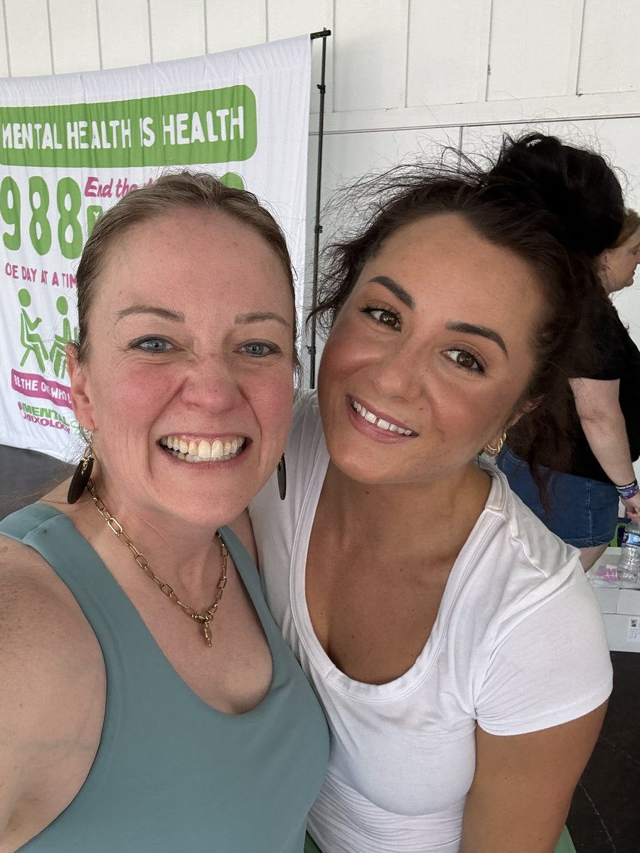 PickpocketGene's tweet photo. Great time working with my daughter, Christina Durrill, and Divine Interruptions at the Mental Mixology Walkathon! I used my “Magic with a Message” to highlight microcurrent neurotherapy while supporting mental health awareness. For more information, see https://t.co/Gx9pMYL0kJ https://t.co/u8mSUNfkCi