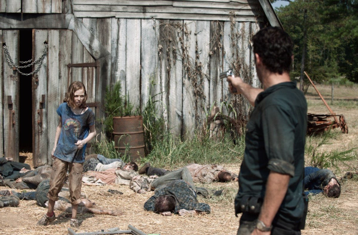 lovxtwd's tweet photo. how can a show that delivers episodes of this caliber not be among the best shows of the 21st century

the walking dead it's really most underrated show of all time https://t.co/sS7bd8ZzLR