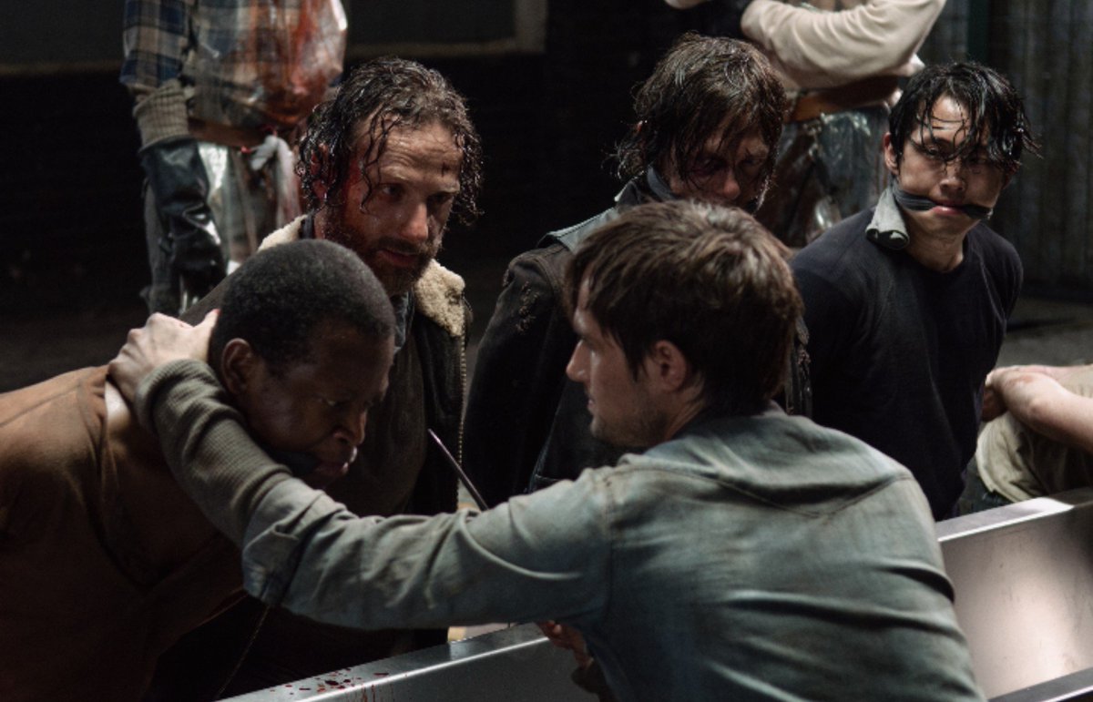 lovxtwd's tweet photo. how can a show that delivers episodes of this caliber not be among the best shows of the 21st century

the walking dead it's really most underrated show of all time https://t.co/sS7bd8ZzLR