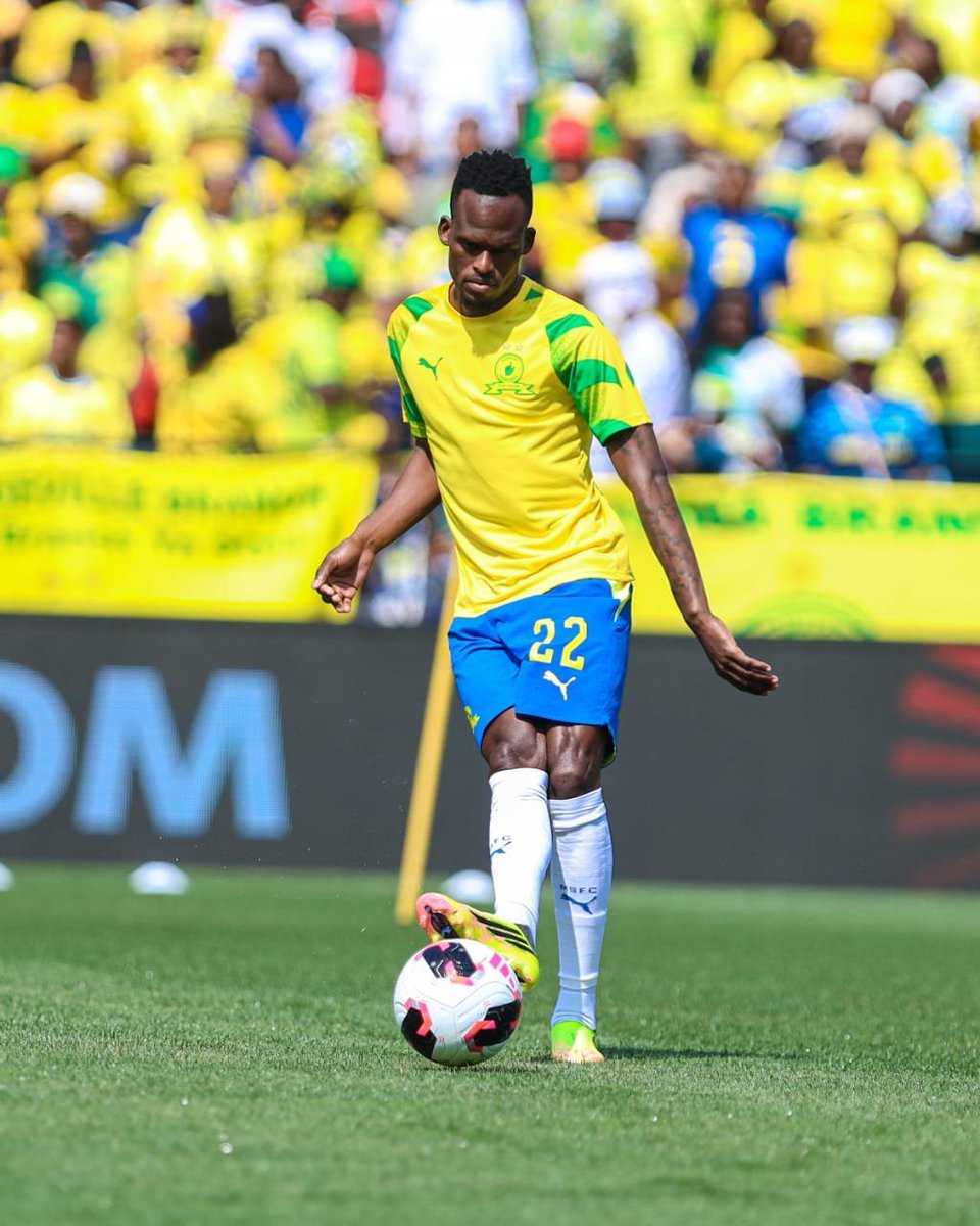 ntuthukosilo's tweet photo. Matuludi forced Modau to recover quickly. We are about to see the real competition in that right back position 🔥🔥🥺 https://t.co/jSjIXb6wdq