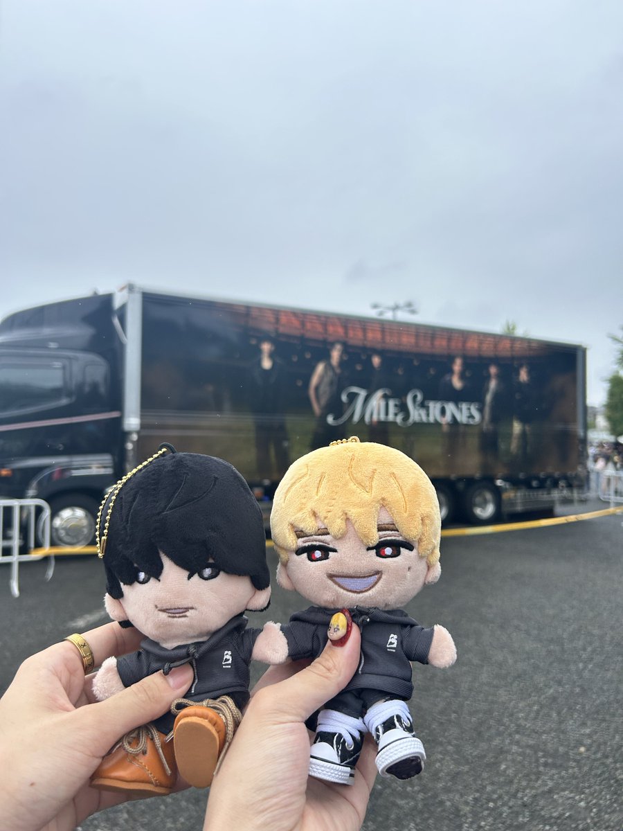 napi_355's tweet photo. 永遠に味スタ初日の出来事が余韻でしかなくてひたすら写真見てしまう笑
早く長居来ないかなぁ〜🙌🙌

#SixTONES_MILESixTONES https://t.co/V6t8ptjSS6