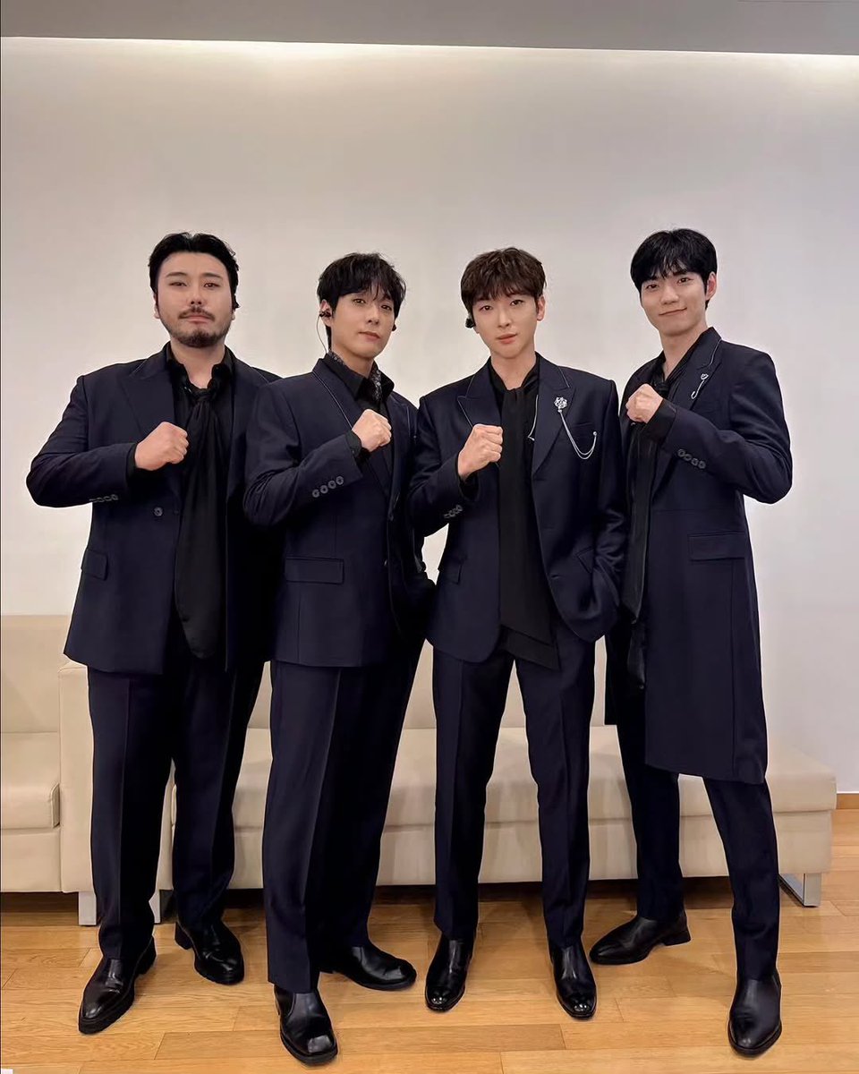 jjy05's tweet photo. #미라클라스_결성_9주년_축하해 
#우리가_함께한_모든_순간이_기적
미라클라스 데뷔 9주년 축하해 https://t.co/J5KeGvGVd2