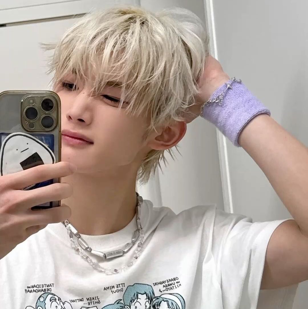 jotakisdaisy's tweet photo. oh no, taki is in a rice lover sandwich someone save him !

#LUNÉSelcaday #LUNEJidoriDay #andTEAM #andTEAM_JO #andTEAM_TAKI @andTEAMofficial https://t.co/awdA7jSSZw