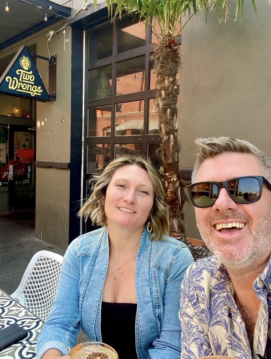 MoBAadventures's tweet photo. Classics MoBA 24 Hours - Dinner &amp; Drinks , then a Ride! 

🗺️ Portland, OR
📍 Rocky Point
🗓️ Sept ‘23 
🚐 MoBA Adventures 
✌️ VIVRE 
#mtnbike #datenight #margarita #dogs #adventuredog 
.
.
Van life couple traveling with their two adventure dogs. https://t.co/TEUS6OxHhH