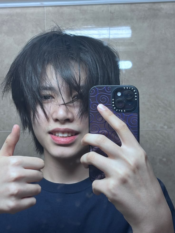 LouiPocha's tweet photo. @LeehanPocha @LouisPocha sekarang udah mandi ya abg https://t.co/8Djh2t5zLI