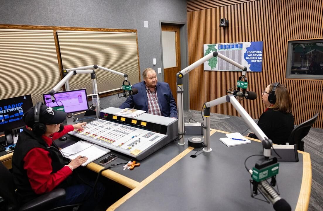 ILFarmBureau's tweet photo. “Huge pocketbook issues” are putting pressure on farmers’ profitability. https://t.co/xj5sxhBrIw

President Philip Nelson discussed what our members and farmers everywhere are facing during a recent conversation with RFD Radio Network’s @ritafrazer &amp; @FarmWeekNow’s @TSloup_FW. https://t.co/PKZG7xYgFP