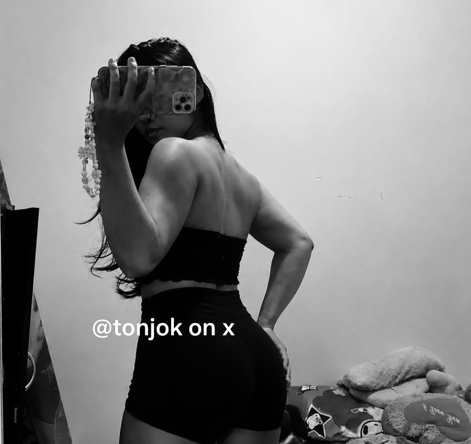 tonjok's tweet photo. when i look at back, i still amaze with this hardwork and what ive done so far. my physics update recently was lit. oh i did it? 🥲 my SBD total also beyond 250kg, with these physics. i feel so amaze with what my body can do https://t.co/fnZpSR2y8y