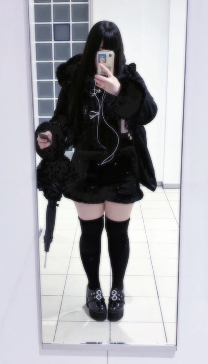 magwr9's tweet photo. 去年の僕
安定にデブだが股ずれはしなかった時期 https://t.co/LiR5grFvLM