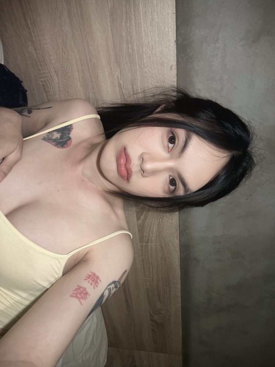 BunnyEngelmdt's tweet photo. ♡💛#cnx #เชียงใหม่ #สาวสอง https://t.co/asqnNIMxcy