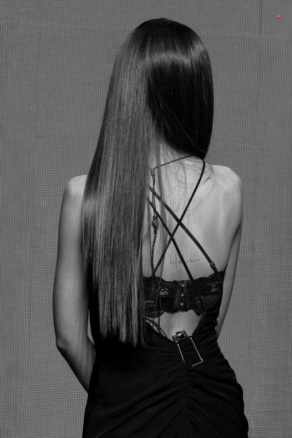 love00rrukk's tweet photo. Namtan talks about film’s tattoo “balance”

🤍: and it all comes down to this word. It's on her back, I always see it. Balance

🗣️: So you changed because she balances you?

🤍: Exactly 

The Celebrities X NAMTANFILM
#TheCelebritiesTHxNamtanFilm https://t.co/yVhT3JDs5e