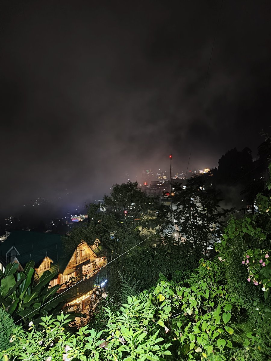 venom1s's tweet photo. My entire solo Darjeeling trip for 3 days cost me 6K, excluding travel and shopping.

If you all want, I can make a detailed guide about it. https://t.co/6QJgJTeZm2