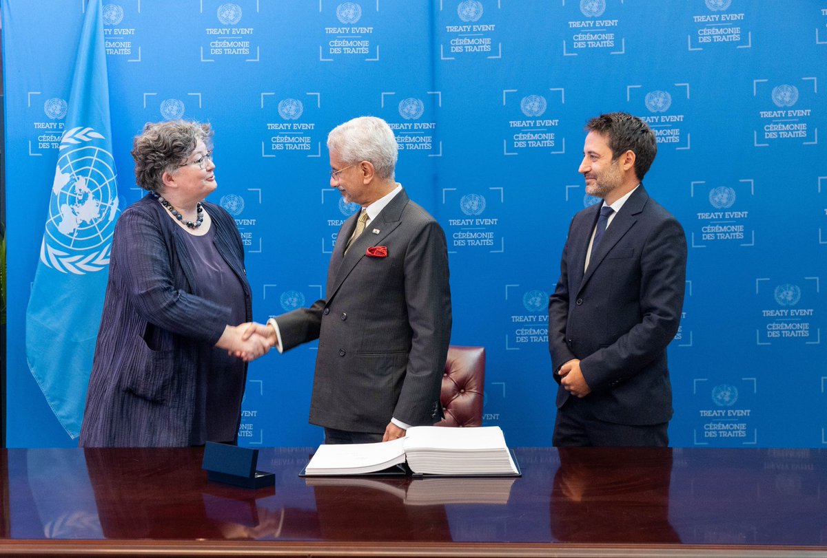 DrSJaishankar's tweet photo. Signed the UN Convention against Cybercrime today on the sidelines of #UNGA81.

This Convention strengthens international cooperation for a safer digital future. https://t.co/HlsakvWMiI