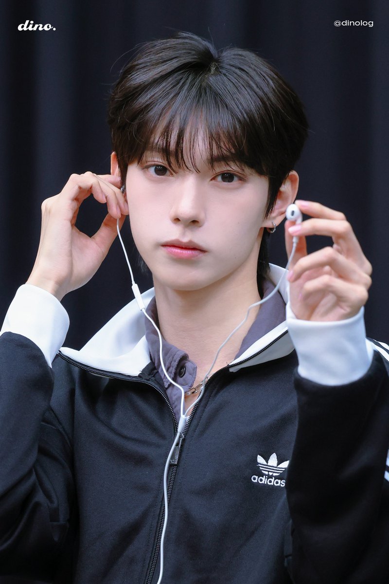 dinolog's tweet photo. 260917 
#최립우 #FLAREU #CHUEILIYU https://t.co/E2fnv3UI0o