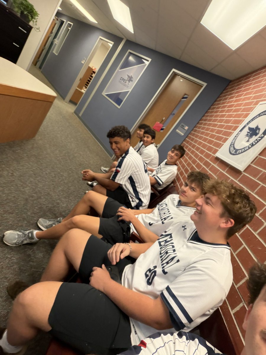 TMHSBaseball's tweet photo. The STANDARD https://t.co/OnTGAyBxKv