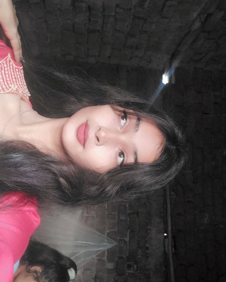 MaymeKrenz's tweet photo. Look at me... you might like what you see. https://t.co/Thvl0QQ3kw