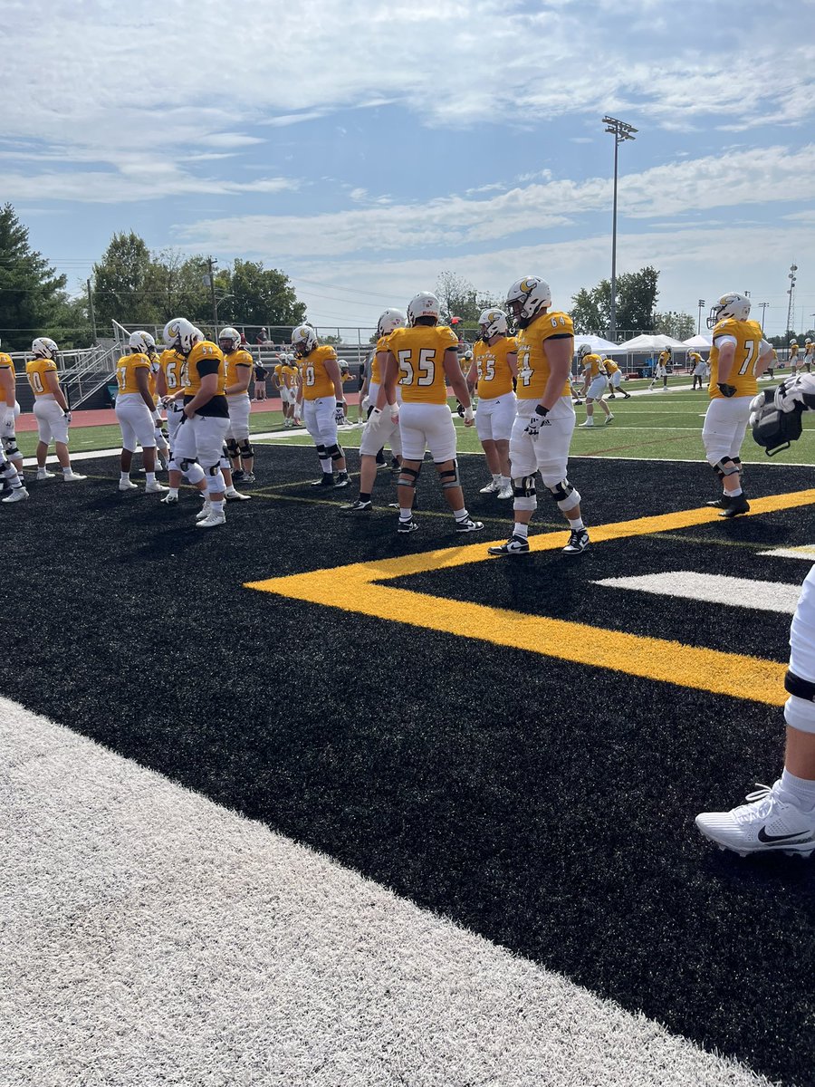 ClaytonStratto3's tweet photo. Had a great time @CentreFootball last weekend! @Coach_SMurray @CoachElfers @KYFUTURESTARS @ChiefSmoke10 @drew_toennies @LippertScouting @Coach_QBorders @mosesk225 @LandonHurst4 @DegarmoHudson https://t.co/ukX3YSDYmZ