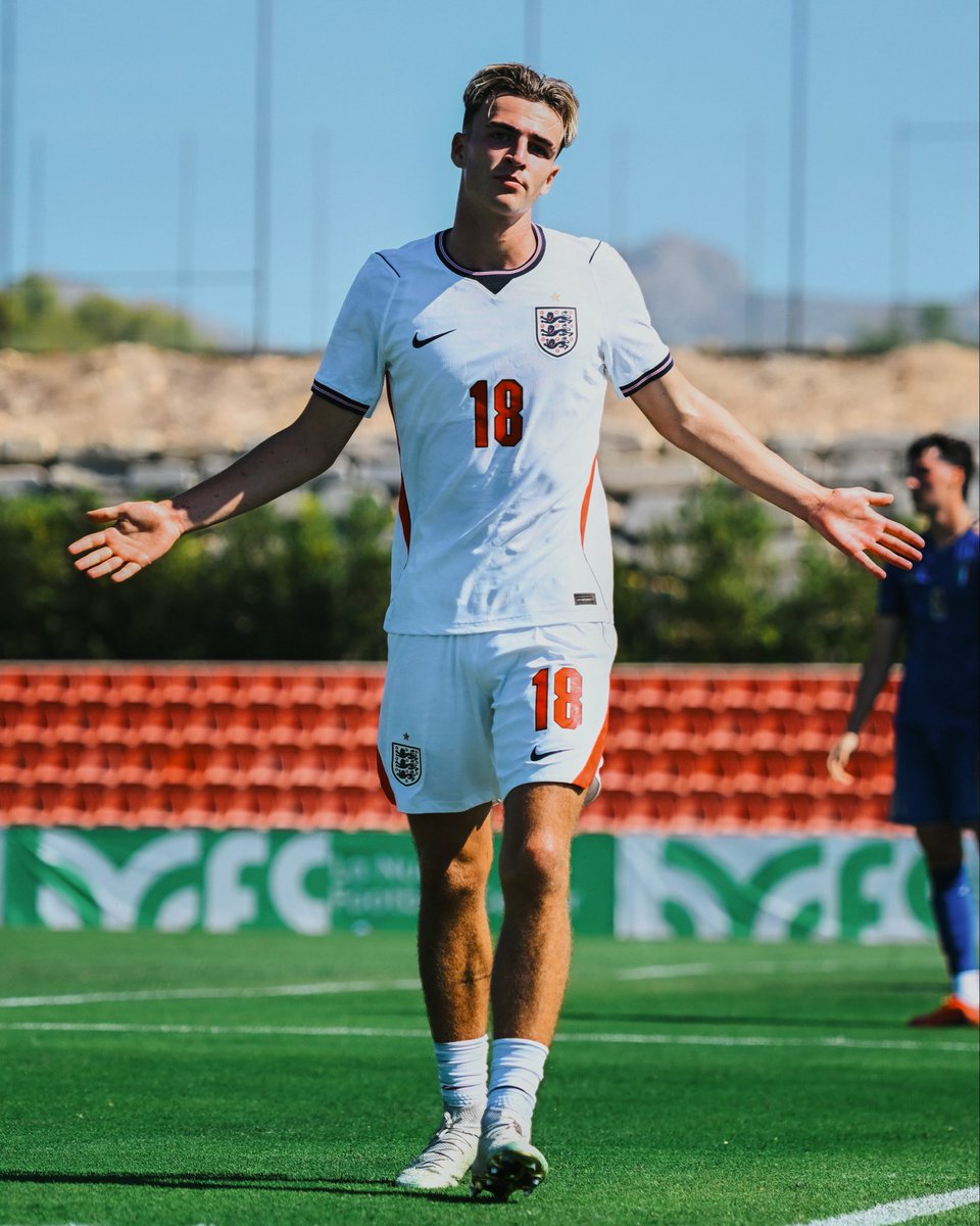 ChelseaFC's tweet photo. Jesse Derry. 💥

The winger fires the opener in England U20s’ 3-1 win over Italy. 👏 https://t.co/qFyCA1vGrk