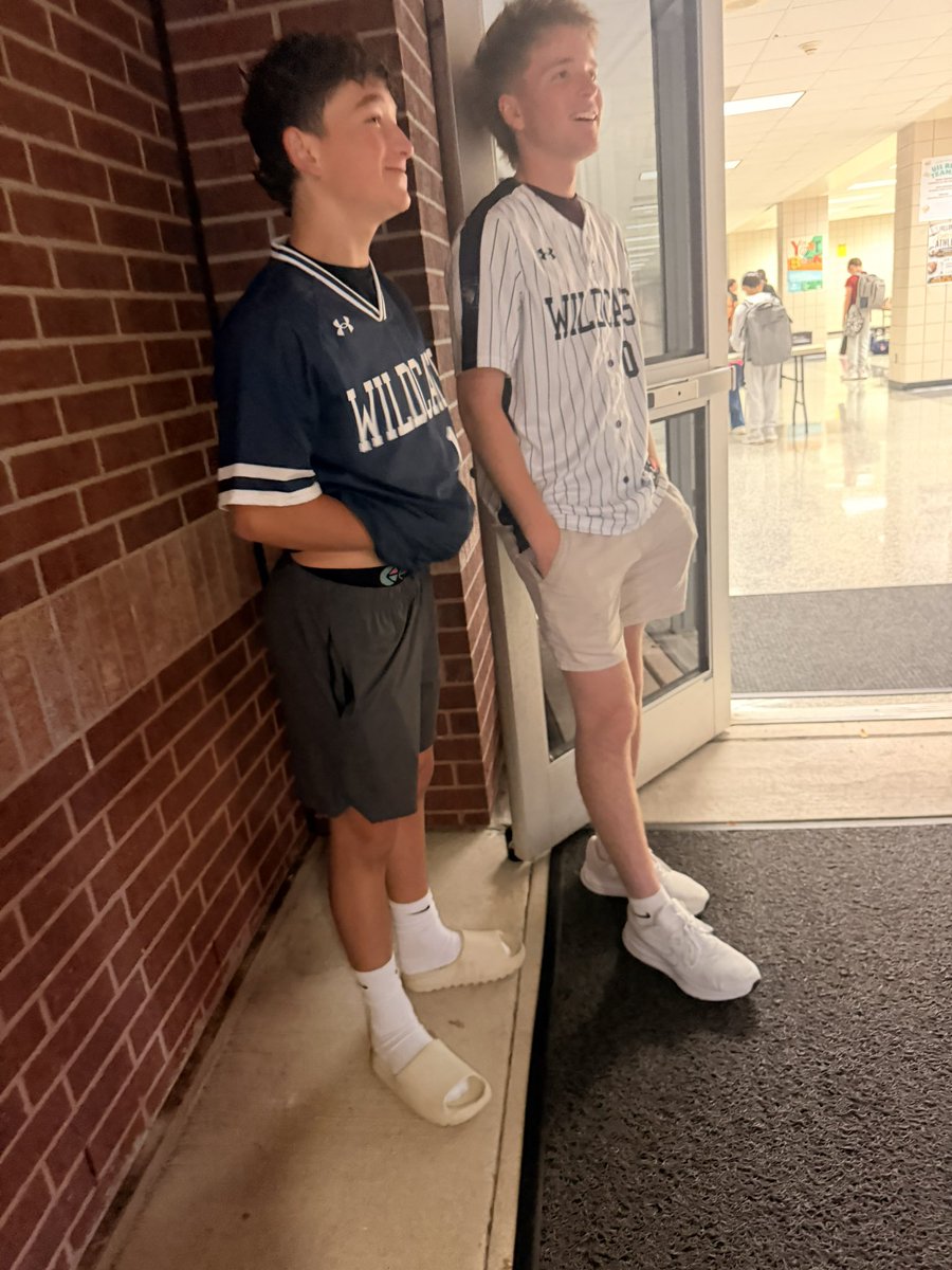 TMHSBaseball's tweet photo. The STANDARD https://t.co/n6oYvBjOkD