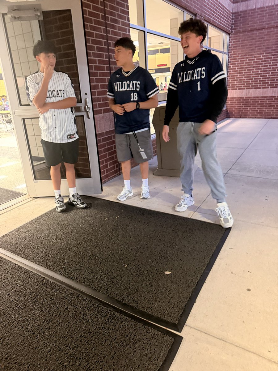 TMHSBaseball's tweet photo. The STANDARD https://t.co/n6oYvBjOkD