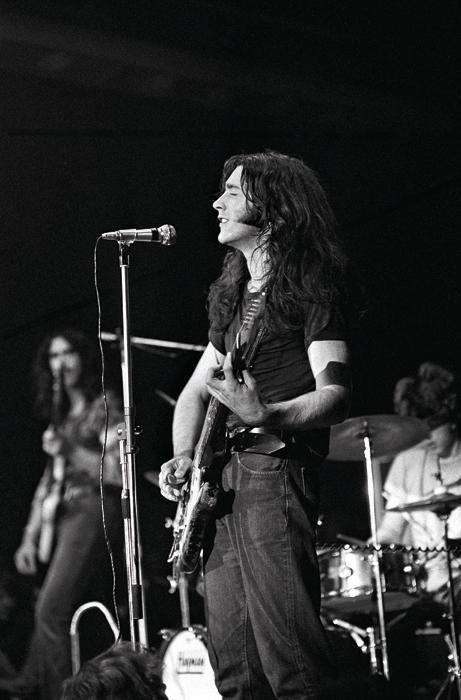 rorygallagher's tweet photo. September 25th in Rory history:
1964 Cork IRL Cork City Hall
1968 Richmond GB Athletic Club
1970 München DE Circus Krone (📸 Loulamb)
1971 Vejlby DK Risskov Hallen
1973 Baton Rouge USA LSU Assembly Center w/ Faces
1975 Ottawa CAN National Arts Centre
1978 Bremen DE Stadthalle https://t.co/V8u5V9tQTB