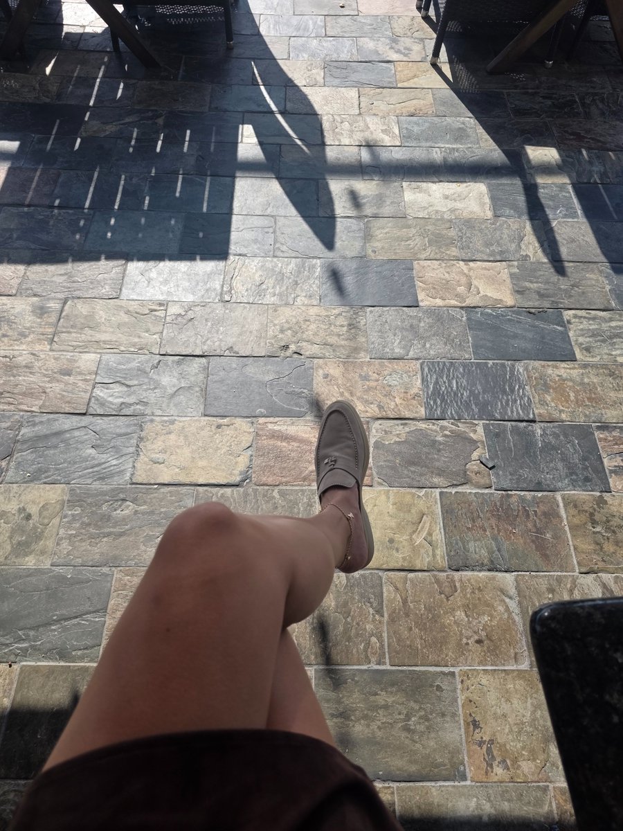 GiselleTX2025's tweet photo. Christian Dior vs Fendi vs Loro Piana.
#shoeaddict #highfashion 🩰 https://t.co/tP56xcGQvC