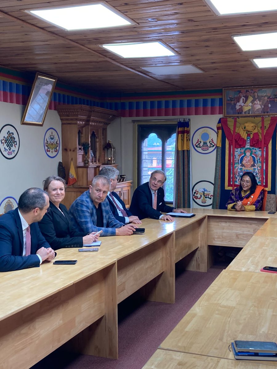 ep_diplomacy's tweet photo. ➡️Final day of the 9th #EU🇪🇺-#Bhutan🇧🇹 IPM mission in Thimphu 🌏

The @Europarl_EN delegation held talks with H.E. Lyonpo D.N. Dhungyel, Minister of Foreign Affairs & External Trade, and H.E. Lyonpo Yeezang De Thapa, Minister of Education & Skills Development.

Also on the agenda: the @unbhutan Resident Coordinator's office, @gmcbhutan International & Strategic Affairs Dept, and students at @RTC_Bhutan 🤝

#parliamentarydiplomacy @EU_in_India @EUAmbIndia @McNamaraMEP @RuthFirmenich @Arlukowicz @vlad_voiculescu @NABhutan @SerbanDSturdza