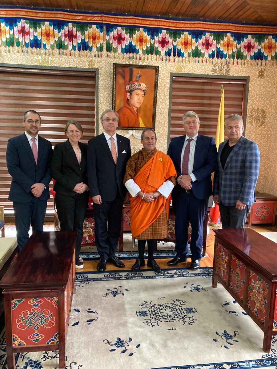 ep_diplomacy's tweet photo. ➡️Final day of the 9th #EU🇪🇺-#Bhutan🇧🇹 IPM mission in Thimphu 🌏

The @Europarl_EN delegation held talks with H.E. Lyonpo D.N. Dhungyel, Minister of Foreign Affairs & External Trade, and H.E. Lyonpo Yeezang De Thapa, Minister of Education & Skills Development.

Also on the agenda: the @unbhutan Resident Coordinator's office, @gmcbhutan International & Strategic Affairs Dept, and students at @RTC_Bhutan 🤝

#parliamentarydiplomacy @EU_in_India @EUAmbIndia @McNamaraMEP @RuthFirmenich @Arlukowicz @vlad_voiculescu @NABhutan @SerbanDSturdza