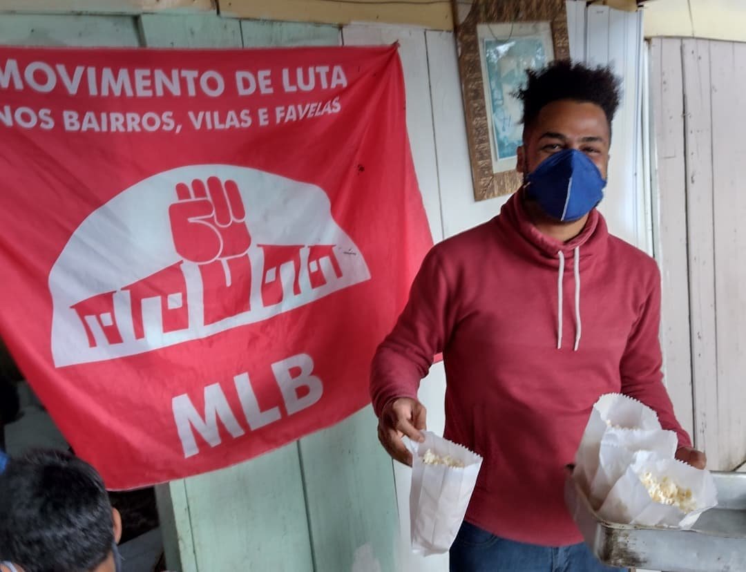 99PRETTYSAD's tweet photo. A Unidade Popular (UP) através do Movimento de Luta nos Bairros, vilas e favelas (MLB) criou um projeto de alfabetização para pessoas que não tiveram acesso à educação, principalmente moradores de periferias. As aulas são feitas de forma voluntária pelos nossos militantes. https://t.co/1SpPpgOilM