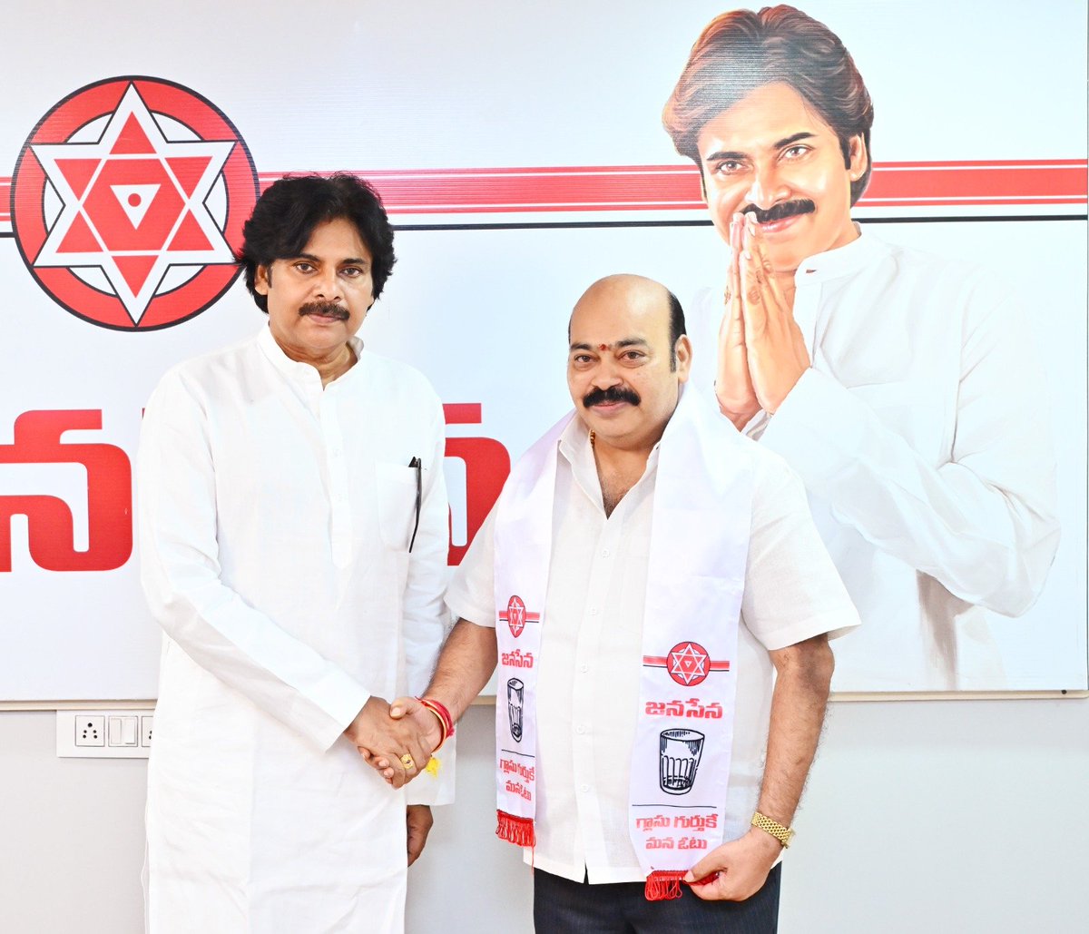 JanaSenaParty's tweet photo. @PawanKalyan https://t.co/fLOzPemoz0