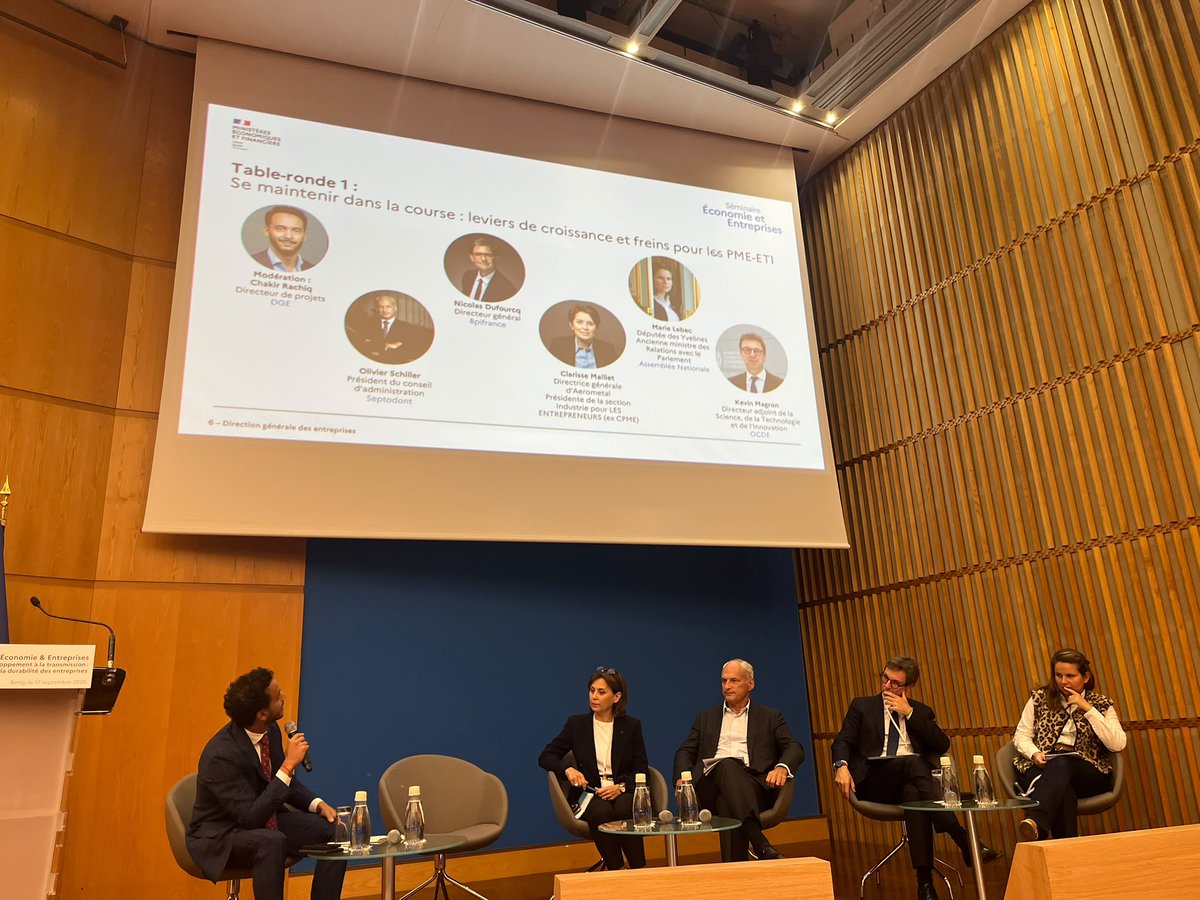 EntreprFrance's tweet photo. Séminaire Éco &amp; Entreprises (DGE) : le 17 septembre, Serge Papin, ministre des PME, a détaillé le « pacte Papin » en présence de Clarisse Maillet et @PHILIPPECOY, destiné à faciliter la transmission aux salariés, et réaffirmé la volonté de préserver le Pacte Dutreuil. https://t.co/r15T91VRfz