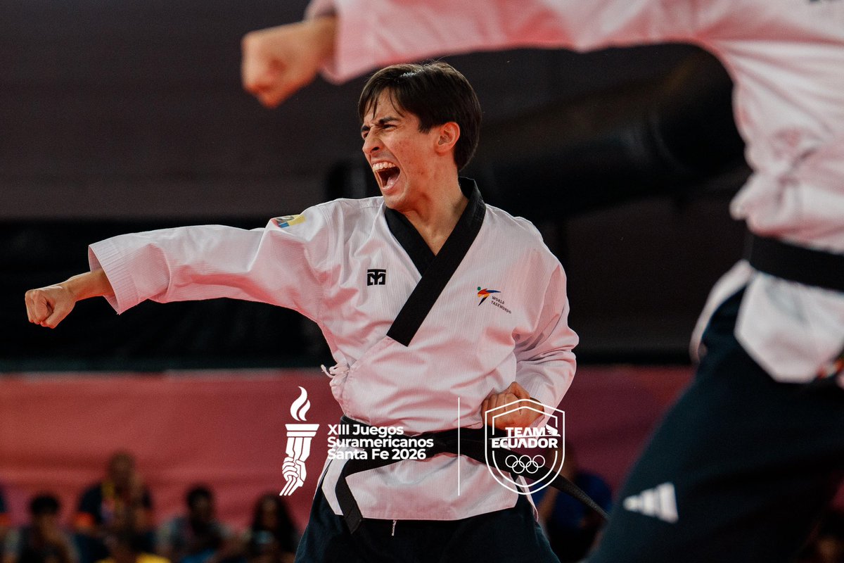TeamEcuador_Oly's tweet photo. ¡BRONCE SURAMERICANO EN TAEKWONDO POOMSAE! 🇪🇨🥋🥉

Fernando Salgado conquistó la medalla de BRONCE en Poomsae Tradicional Individual Masculino en los Juegos Suramericanos Santa Fe 2026, tras disputar la semifinal frente a Rodrigo Subauste (PER). 💥

#TeamEcuador #SantaFe2026 https://t.co/tAlnfRWBq4