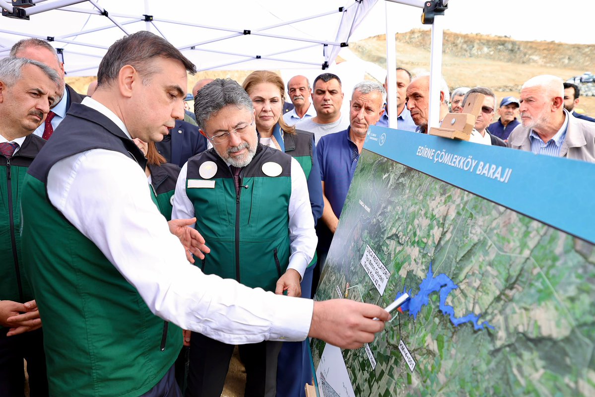 ibrahimyumakli's tweet photo. 💧 Edirne’mizin tarımsal üretimine 4 Milyar Liralık dev mühür: Çömlekköy Barajı ve Sulaması. 

🏗️ Suyun akışına yön veren politikalarımızla, 1,3 Milyar TL maliyetli barajımız ve 2,7 Milyar TL  bedelli sulama projemizin inşası hızla sürüyor.

🎯 Hedefimiz 2028'de barajımızı tamamlayarak, devamında 56 bin 500 dekar araziyi can suyuyla buluşturmak.

🌾 Suyun bereketiyle üreten Edirne için durmadan, yorulmadan çalışmaya devam edeceğiz.