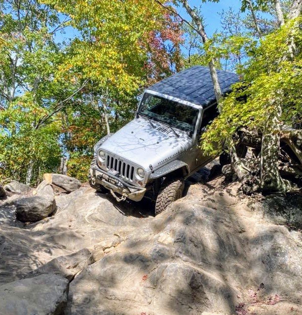mpmckale's tweet photo. Welcome to the weekend!!
Somewhere in Windrock. https://t.co/feeqCdxi7b
