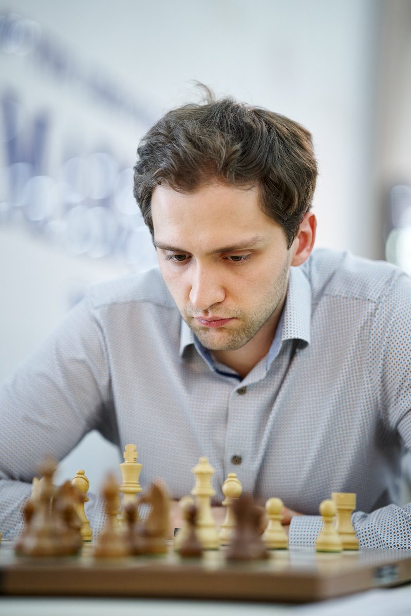 ChessbaseIndia's tweet photo. GUKESH TURNS IT AROUND! 🔥♟️

GM Gukesh defeats GM Alexander Donchenko after converting a losing position into a stunning win! https://t.co/EdGr6eJ9pJ