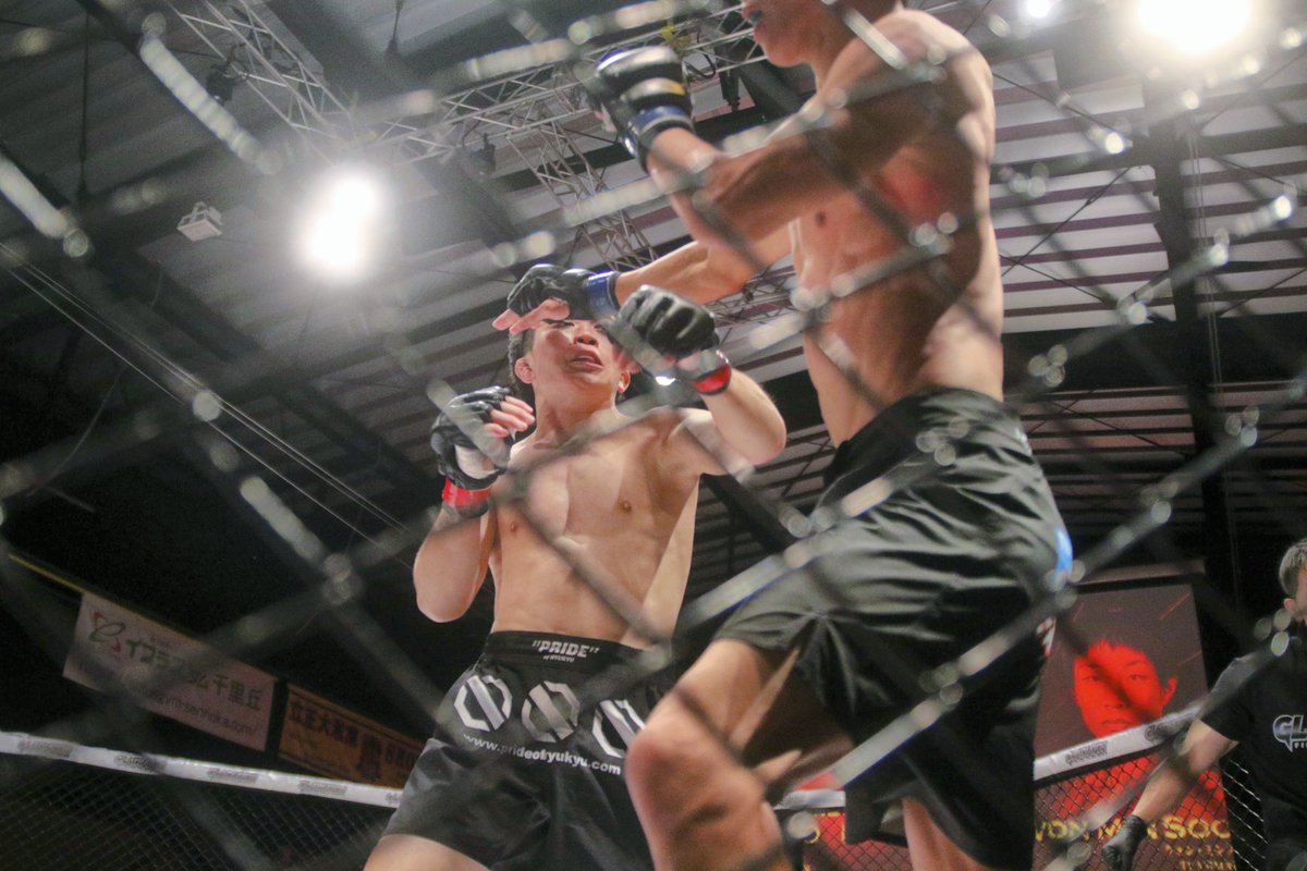 nekoyabunraku's tweet photo. #GLADIATOR036 #GLADIATOR #MMA2019 GLADIATORストロー級5分3R 次期タイトル決定戦
諸井友祐(パラエストラ和泉)
クォン・ミンス(TEAMMAD) https://t.co/g2LKkJ7WrY