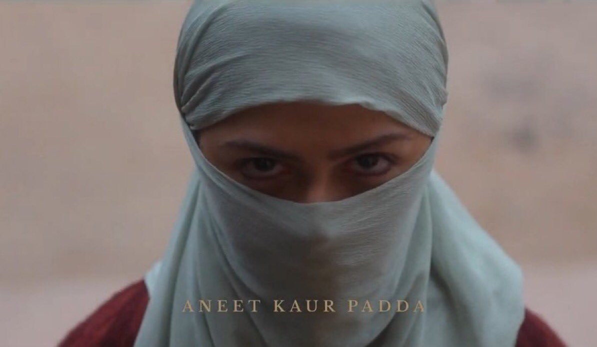 Ahneetcore's tweet photo. Watching Hunkkaar just reminded me all over again why I’m so obsessed with Aneet. The way she brought Meenu’s emotions to life was INSANE. 
It’s not easy to play a 17 year old rape survivor when you’re only 19 yourself, but Aneet did it with the utmost grace and sensitivity. + https://t.co/VVRwSm2Jcr