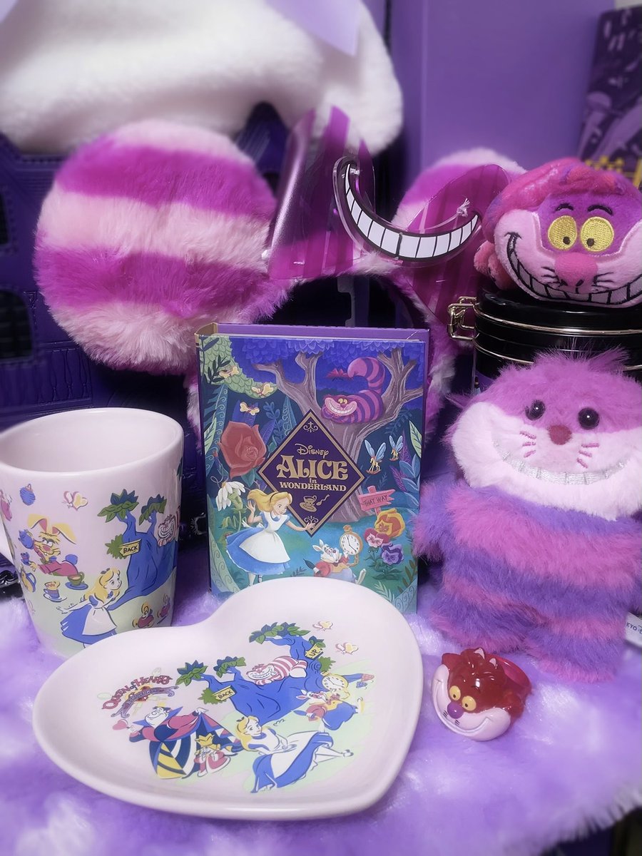 purplewitch222's tweet photo. 🔯💜🐾 https://t.co/A39WA436lU