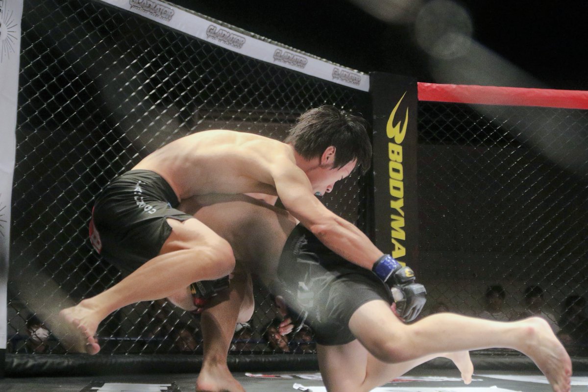 nekoyabunraku's tweet photo. #GLADIATOR036 #GLADIATOR #MMA2019 GLADIATORストロー級5分3R 次期タイトル決定戦
諸井友祐(パラエストラ和泉)
クォン・ミンス(TEAMMAD) https://t.co/g2LKkJ7WrY