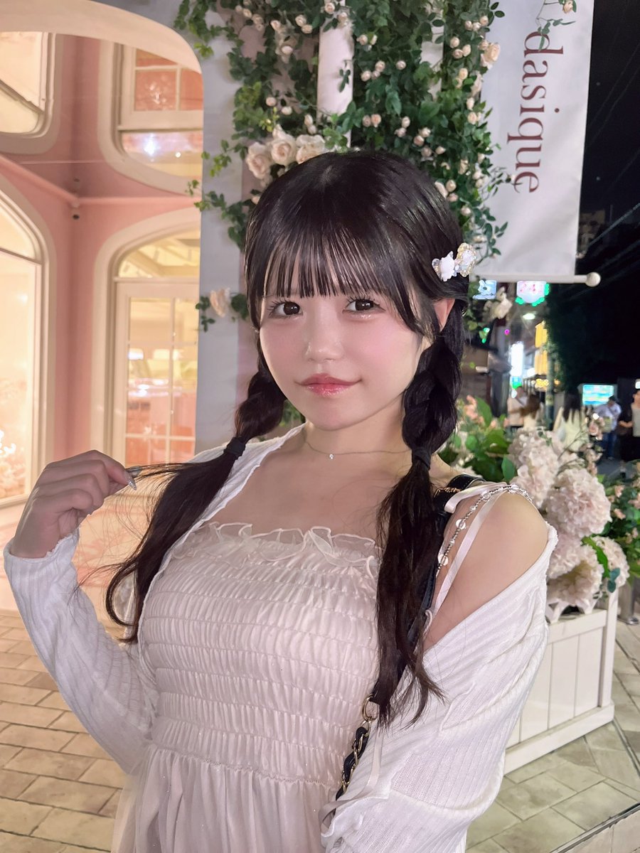 estlink_yuna's tweet photo. 𓊆ྀི  お誕生日を迎えました ♡♡  𓊇ྀི
ゆなと出会ってくれてありがとう💎₊ ⊹ https://t.co/DNOAAMd8Cz