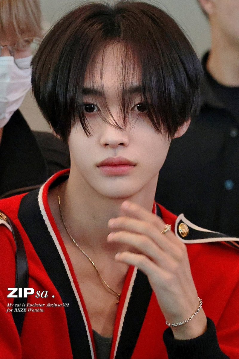 wonb1ntime's tweet photo. 250926 ✈️

Ⓒ rizzwonbin, zipsa302, WisLove232

#라이즈 #RIIZE #원빈 #WONBIN https://t.co/RZnZKqYR6C