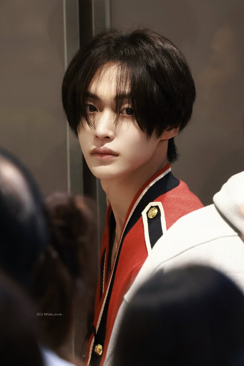 wonb1ntime's tweet photo. 250926 ✈️

Ⓒ rizzwonbin, zipsa302, WisLove232

#라이즈 #RIIZE #원빈 #WONBIN https://t.co/RZnZKqYR6C