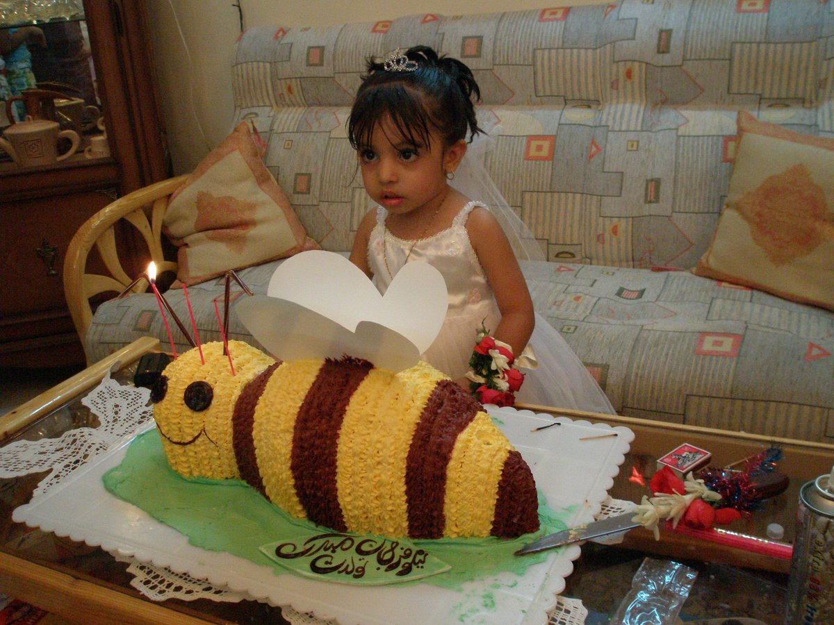 Niloopr_'s tweet photo. 20 years later🐝🎉 https://t.co/eunriYp45m