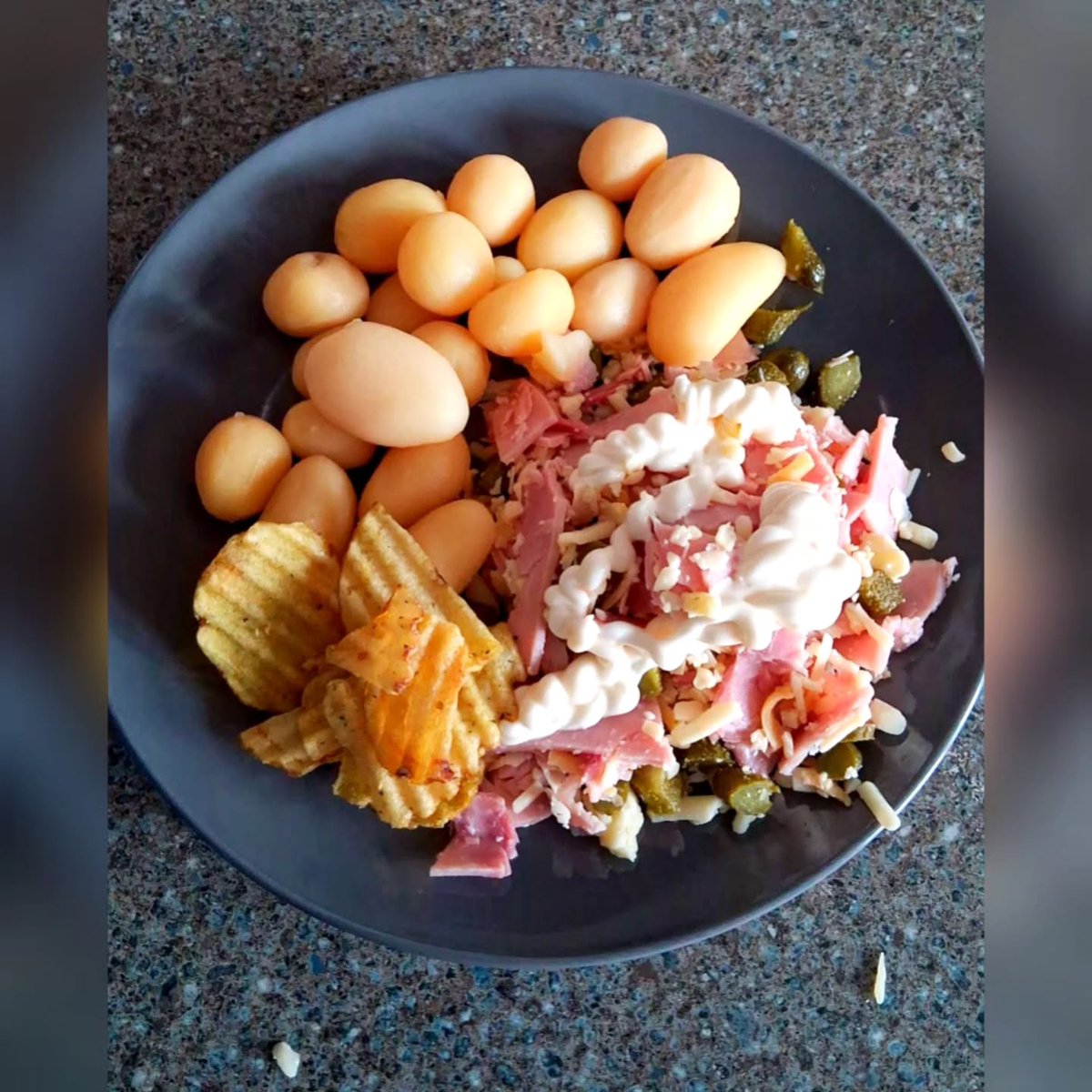 WilliamHelf0c's tweet photo. Deconstructed potato salad with ham, cheese, gherkins, mayo, garlic and herb crisps. My homegrown potatoes fell apart, but this last-minute lunch was still absolutely delicious. Would you try it? https://t.co/c1AEVjyhVD