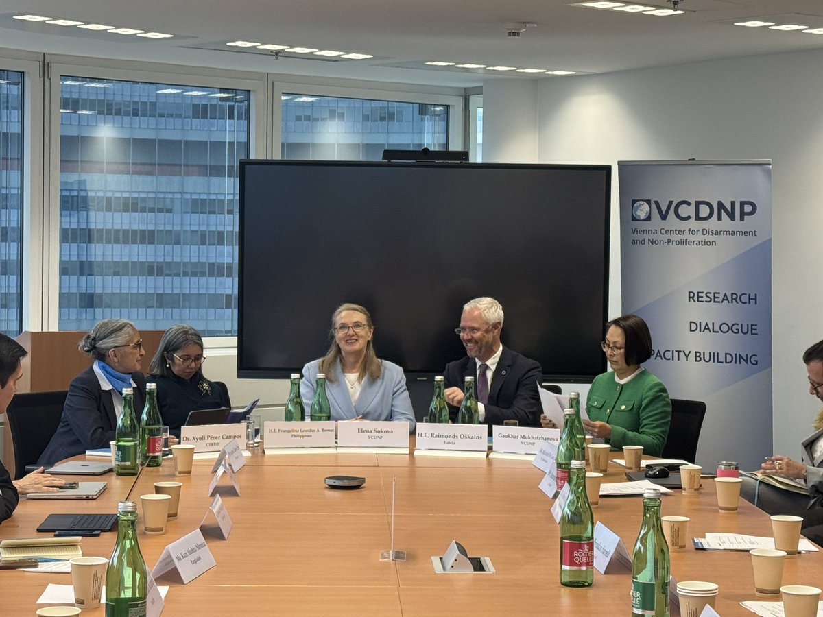 VCDNP's tweet photo. And that’s a wrap on our 32nd short course! ⚛️

An intensive week of engaging lectures, lively panel discussions and tours of the @iaeaorg and @CTBTO —including a special panel marking the CTBTO’s 30th anniversary! 🎉

A big thank you to our participants and speakers for their thoughtful questions, fresh perspectives and enthusiasm throughout the week. 🙌🏼 We look forward to seeing our participants put their new knowledge and connections into action! 👏🏼