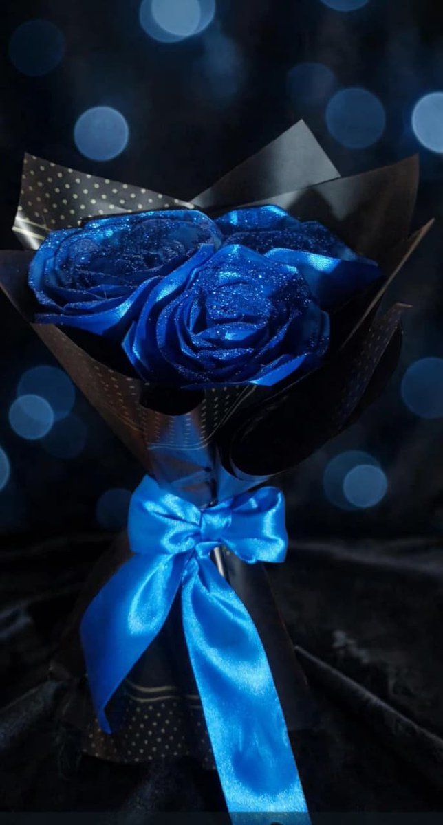 CreativasY's tweet photo. Pide tu ramo al 0991448215 y te llega a tu casa https://t.co/qw1jLxzvOn