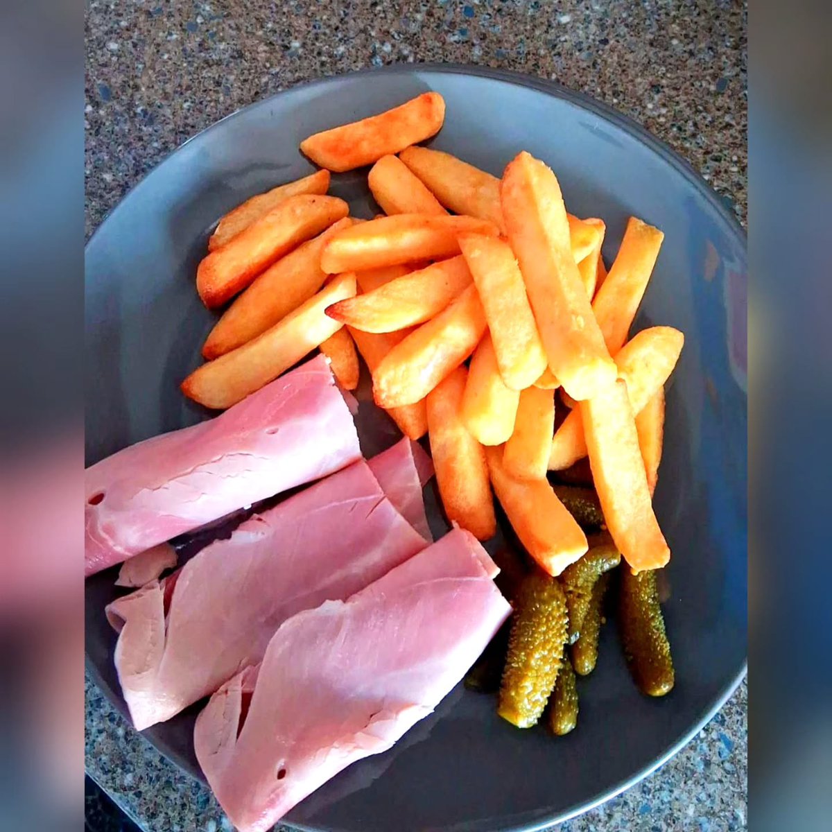 WilliamHelf0c's tweet photo. My nan is quite fussy, so here are three dinners she’s enjoyed recently: fried eggs and chips, ham with chips and gherkins, or chicken nuggets and chips. She clearly loves her chips! Which would you choose? https://t.co/MZpbdpxU6J